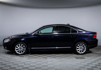 Подержанный автомобиль Volvo S80 2012 года (8 фото)