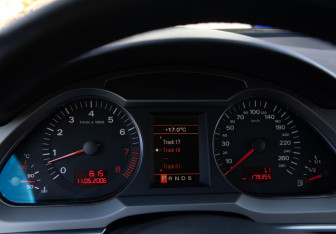 Подержанный автомобиль Audi A6 allroad 2007 года (9 фото)