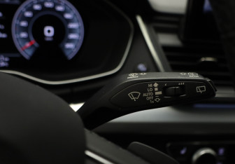 Подержанный автомобиль Audi Q5 2022 года (12 фото)