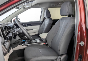 Подержанный автомобиль Kia Carnival 2022 года (21 фото)