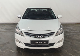 Подержанный автомобиль Hyundai Solaris Sedan 2014 года (2 фото)