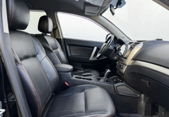 Подержанный автомобиль Geely Emgrand X7 2016 года (11 фото)