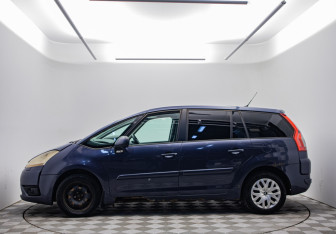 Подержанный автомобиль Citroen C4 Picasso 2007 года (8 фото)