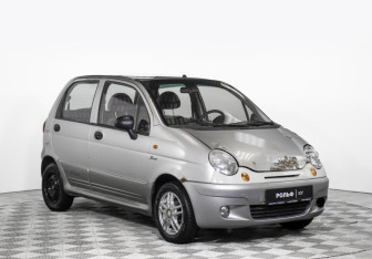 Подержанный автомобиль Daewoo Matiz 2012 года (3 фото)