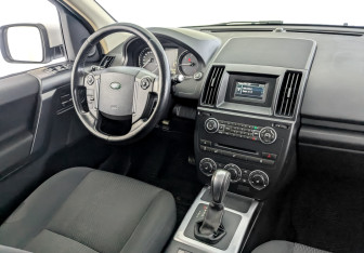 Подержанный автомобиль Land Rover Freelander 2013 года (26 фото)