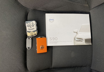 Подержанный автомобиль Volvo XC60 2021 года (20 фото)