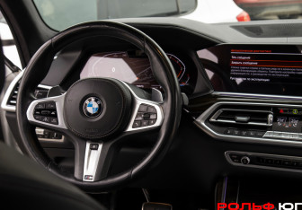 Подержанный автомобиль BMW X7 2020 года (11 фото)