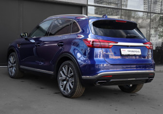 Подержанный автомобиль Hongqi HS5 2023 года (7 фото)