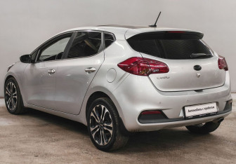 Подержанный автомобиль Kia Ceed Hatchback 2013 года (7 фото)