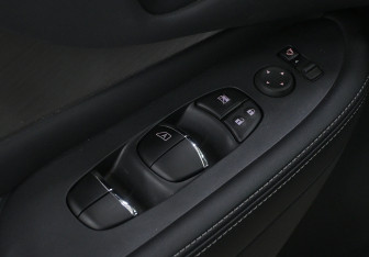 Подержанный автомобиль Nissan Murano Suv 2021 года (16 фото)