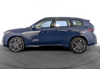 Новый BMW X1 2025 (3 фото)