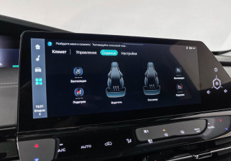 Подержанный автомобиль Changan UNI-K 2023 года (19 фото)