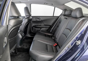 Подержанный автомобиль Honda Accord Sedan 2013 года (12 фото)