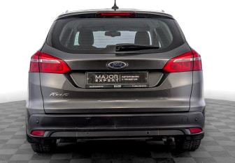 Подержанный автомобиль Ford Focus Wagon 2019 года (6 фото)