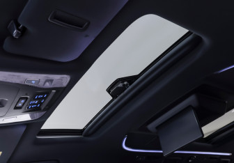 Подержанный автомобиль Toyota Alphard 2019 года (29 фото)