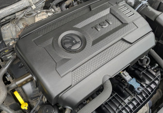 Подержанный автомобиль Skoda Octavia Liftback 2017 года (9 фото)