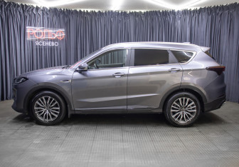 Подержанный автомобиль Jetour X70 2024 года (8 фото)