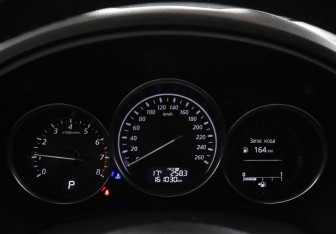 Подержанный автомобиль Mazda CX-5 2014 года (9 фото)