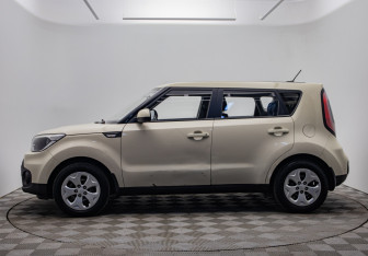 Подержанный автомобиль Kia Soul 2017 года (8 фото)