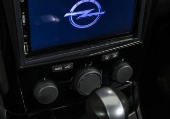 Подержанный автомобиль Opel Astra Hatchback 2008 года (13 фото)