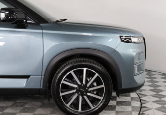 Подержанный автомобиль Jaecoo J7 2025 года (14 фото)