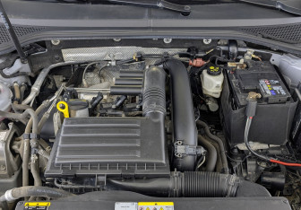 Подержанный автомобиль Volkswagen Passat Sedan 2021 года (9 фото)