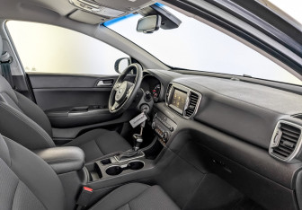 Подержанный автомобиль Kia Sportage 2018 года (11 фото)