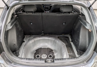 Подержанный автомобиль Kia Rio Hatchback 2021 года (10 фото)