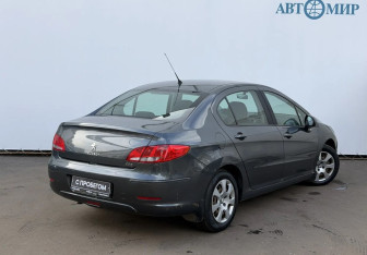 Подержанный автомобиль Peugeot 408 2013 года (5 фото)