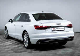 Подержанный автомобиль Audi A4 Sedan 2022 года (7 фото)