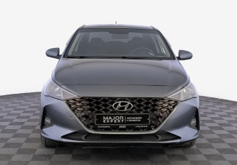 Подержанный автомобиль Hyundai Solaris Sedan 2020 года (2 фото)