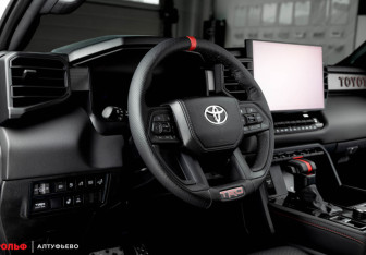 Новый Toyota Sequoia 2025 (8 фото)