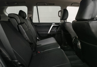 Подержанный автомобиль Toyota Land Cruiser Prado 2021 года (14 фото)