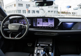 Подержанный автомобиль Audi A5 Liftback 2025 года (13 фото)