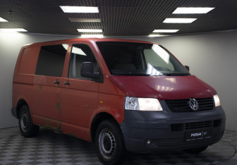 Подержанный автомобиль Volkswagen Transporter Van 2005 года (19 фото)