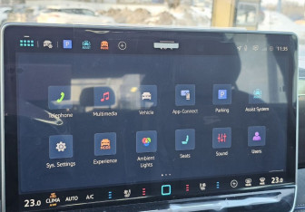 Новый Volkswagen Tiguan 2025 (10 фото)