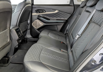 Подержанный автомобиль Exeed TXL 2022 года (12 фото)