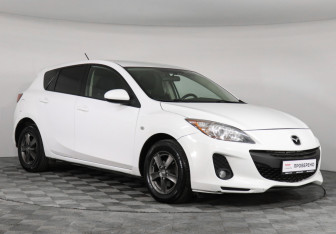 Подержанный автомобиль Mazda 3 Hatchback 2011 года (3 фото)