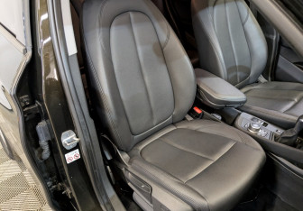 Подержанный автомобиль BMW X1 2018 года (22 фото)