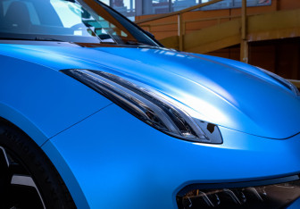 Подержанный автомобиль Zeekr 001 2022 года (15 фото)