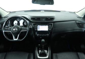 Подержанный автомобиль Nissan Qashqai 2019 года (12 фото)