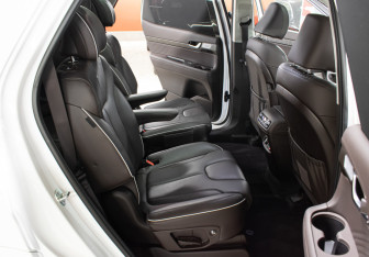 Подержанный автомобиль Hyundai Palisade 2023 года (12 фото)