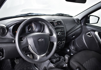 Подержанный автомобиль LADA (ВАЗ) Granta Sedan 2019 года (10 фото)