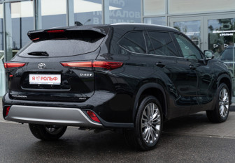 Новый Toyota Highlander 2026 (6 фото)