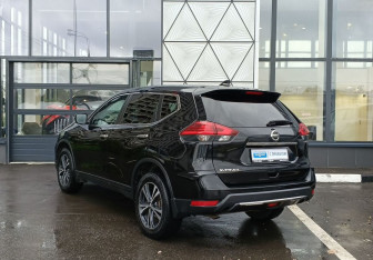 Подержанный автомобиль Nissan X-Trail 2020 года (7 фото)