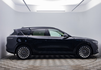 Подержанный автомобиль Voyah Free 2023 года (4 фото)