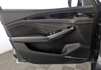 Подержанный автомобиль Geely Preface 2024 года (16 фото)