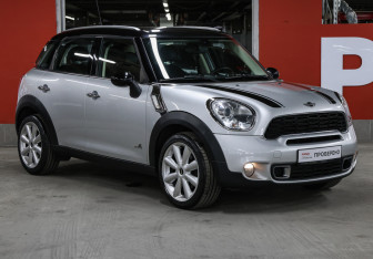 Подержанный автомобиль MINI Countryman 2013 года (3 фото)