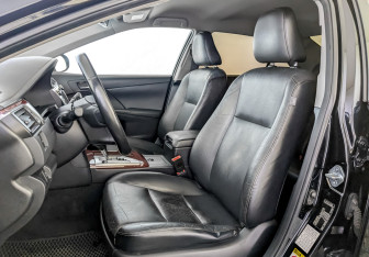 Подержанный автомобиль Toyota Camry Sedan 2014 года (20 фото)