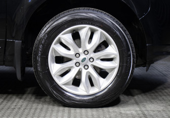 Подержанный автомобиль Land Rover Freelander 2013 года (25 фото)